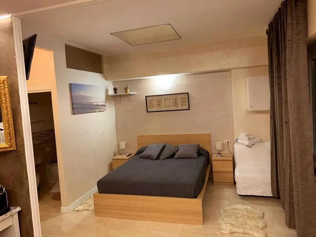 Gold House Hotel La Spezia 3*,